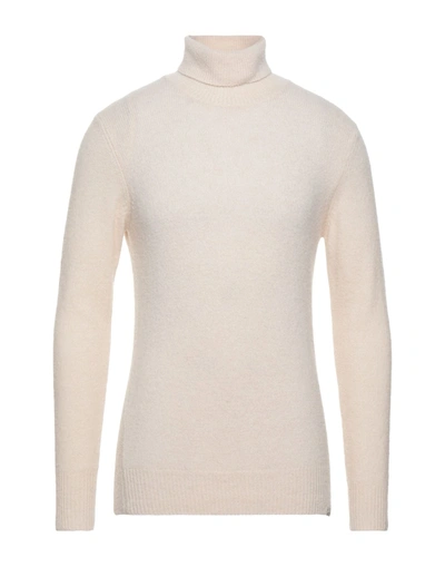 Brooksfield Turtlenecks In Ivory