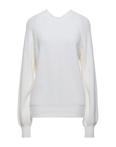 Eleventy Sweaters In White