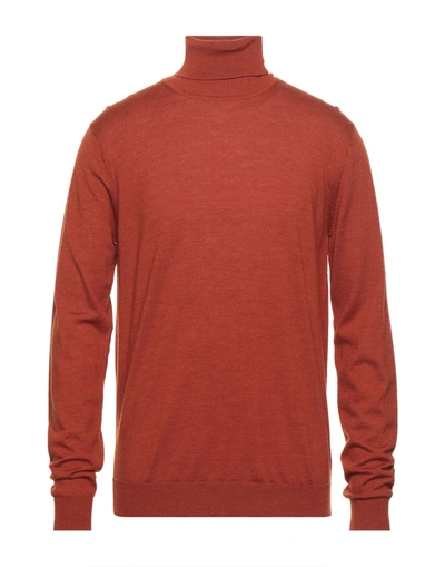 Jeordie's Turtlenecks In Rust