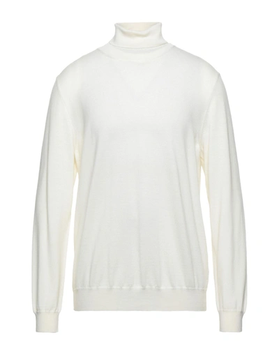 +39 Masq Turtlenecks In Ivory