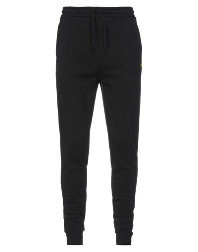 Lyle & Scott Pants In Black