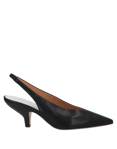 Maison Margiela Pumps In Black