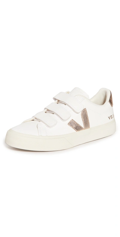Veja Recife Logo Trainers In Extra/white/platine