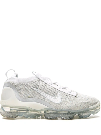 Nike Air Vapormax 2021 Flyknit 运动鞋 In White