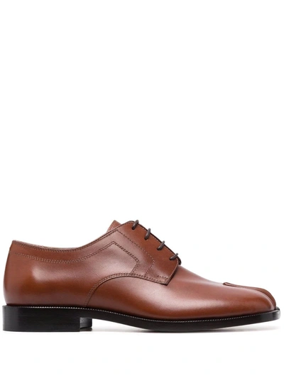 Maison Margiela Tabi-toe Lace-up Shoes In Brown