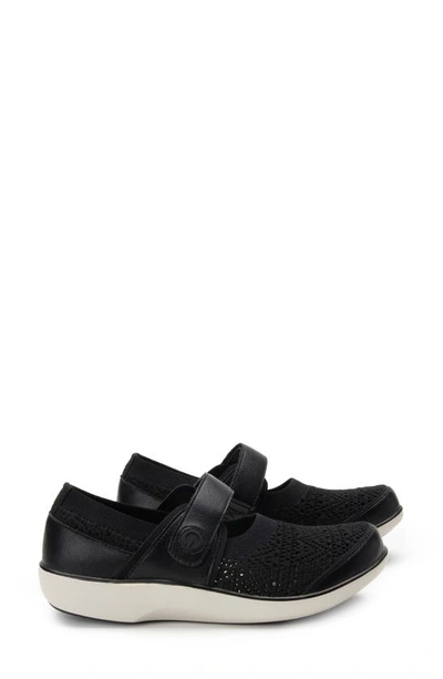 Traq By Alegria Qutie Sneaker In Crochet Black