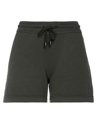 Juvia Shorts & Bermuda Shorts In Dark Green