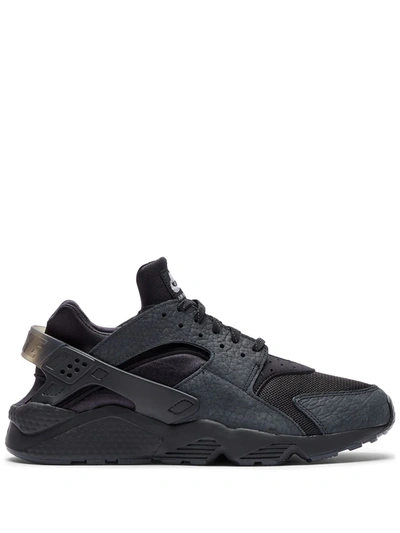 Nike Air Huarache Hyperlocal London Sneakers In Black