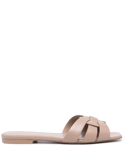 Saint Laurent Tribute 05 Beige Sandals With Criss-crossed Straps In Patent Leather Woman In Neutral
