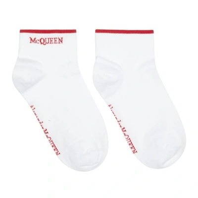 Alexander Mcqueen Logo Cotton Ankle Socks In Burgundy