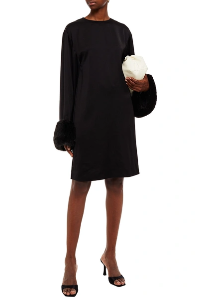 Totême Perlo Faux Fur-trimmed Satin Dress In Black