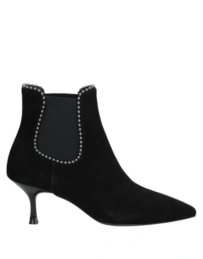 Lorenzo Mari Ankle Boots In Black