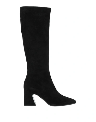 For You Knee Boots In Black