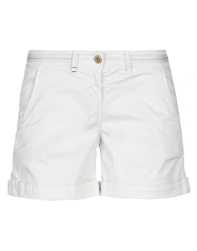 Aeronautica Militare Shorts & Bermuda Shorts In Light Grey