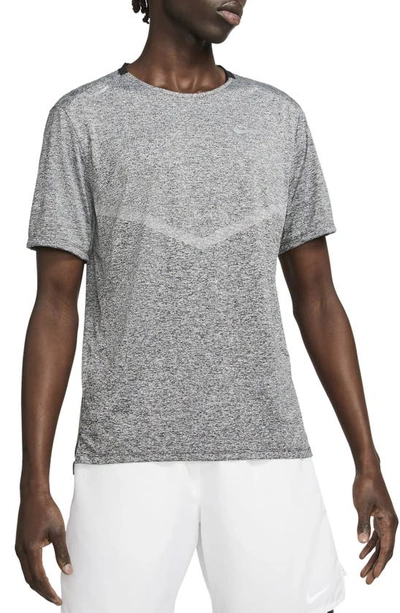 Nike Rise 365 Logo-print Mélange Dri-fit T-shirt In Smoke Grey/smoke Grey/reflective Silver