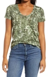Caslonr Rounded V-neck T-shirt In Green Floral Camo