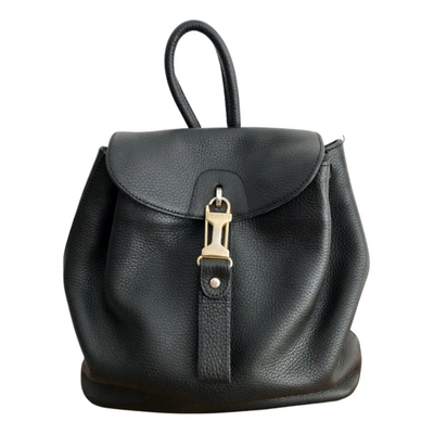 Pre-owned Neuville Leather Crossbody Bag In Black