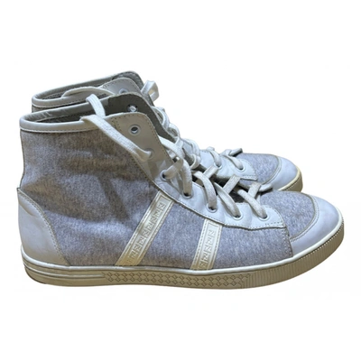 Pre-owned Fendi Rise Leather Trainers In Grey