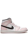 Jordan Air  1 Mid Sneakers In Weiss