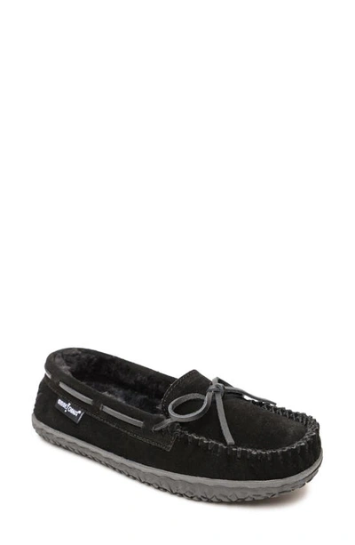 Minnetonka Tilia Faux Fur Lined Moccasin Slipper In Black