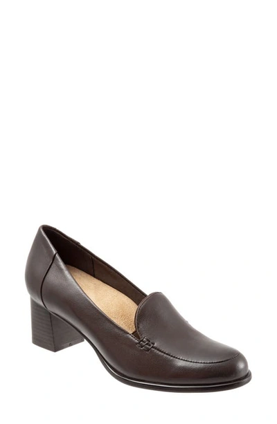 Trotters Quincy Loafer Pump In Dark Brown Leather