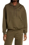 Alo Yoga Accolade Hoodie In Dark Olive