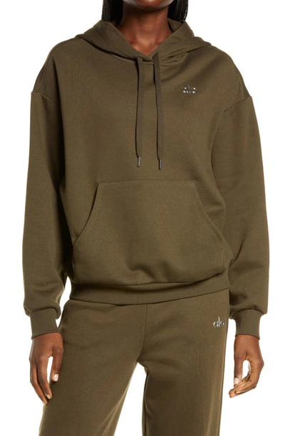 Alo Yoga Accolade Hoodie In Dark Olive