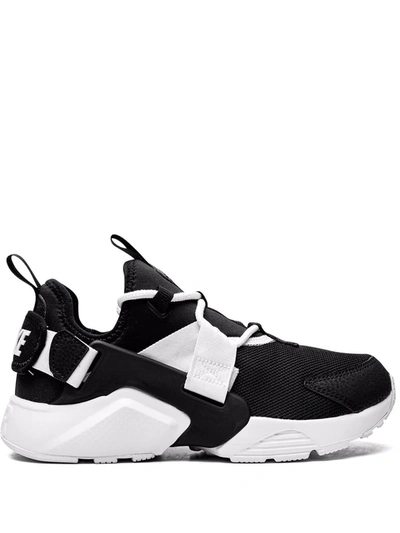 Nike Air Huarache City Low Sneakers In Schwarz