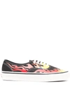 VANS FLAME-PRINT LOW-TOP SNEAKERS