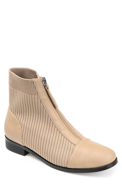 Journee Collection Bexlie Bootie In Tan