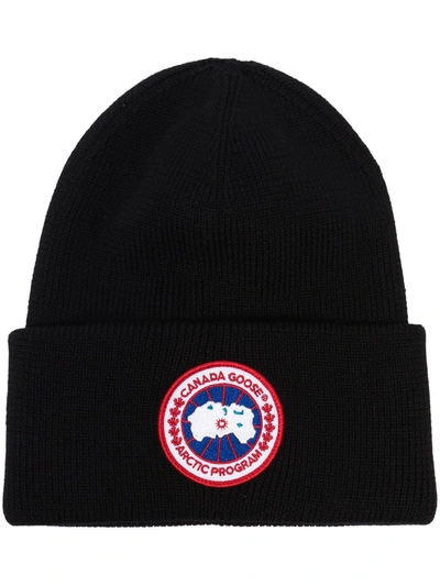 Canada Goose Arctic Ribbed-knit Beanie In Schwarz