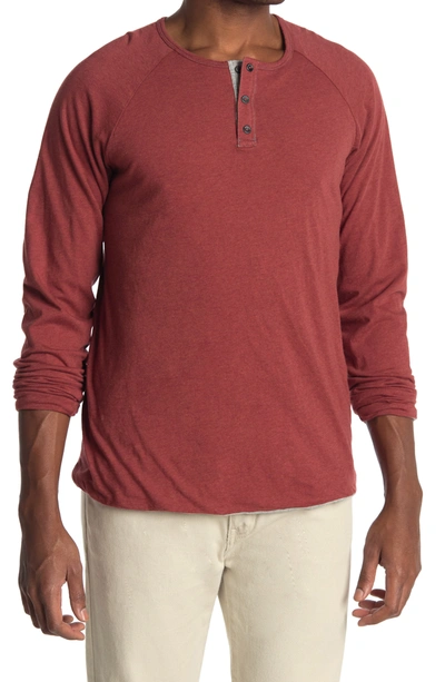 Jeremiah Utley Reversible Henley In Brickyard Heather