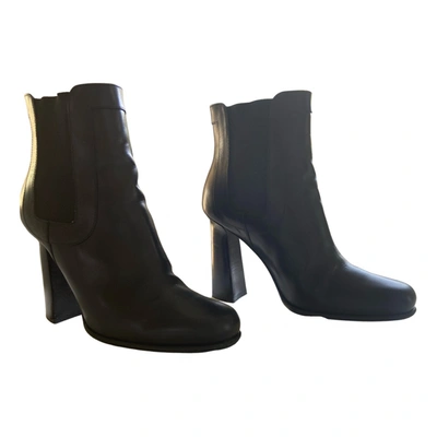 Pre-owned Roger Vivier Leather Ankle Boots In Black