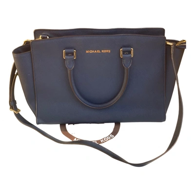 Pre-owned Michael Kors Selma Leather Handbag In Blue