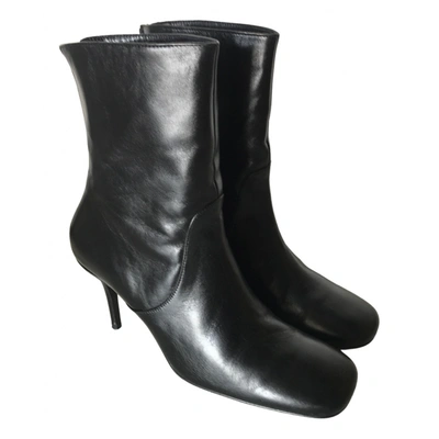 Pre-owned Dorateymur Leather Ankle Boots In Black