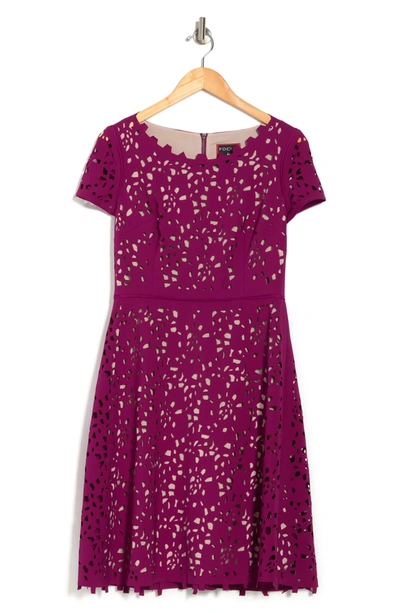Focus By Shani Laser Cutout Short Sleeve Dress In Raspberry/ Nude