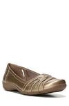 Lifestride Diverse Flat In Soft Gold