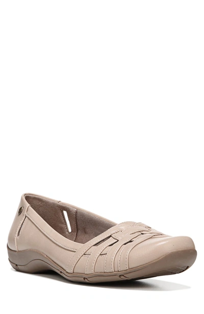 Lifestride Diverse Flat In Tender Taupe Faux Leather