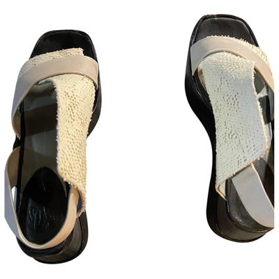 Pre-owned Ixos Leather Sandals In Beige