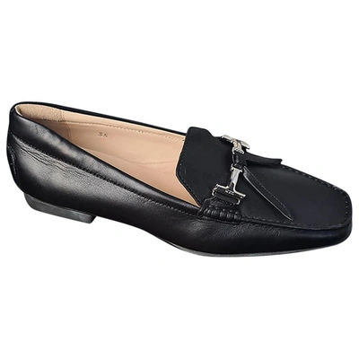 Pre-owned Tod's Leather Flats In Black