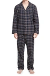 Majestic Hearthside Flannel Pajamas In Black