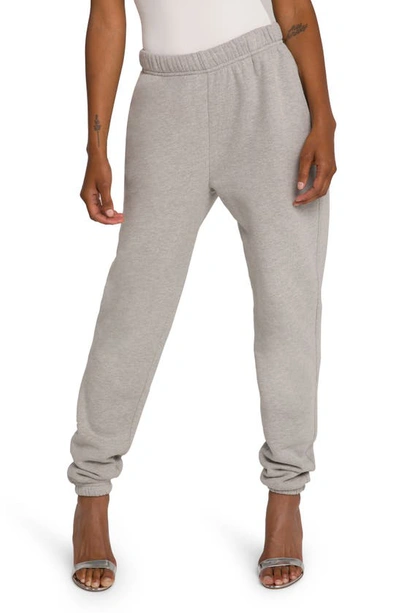 Good American Boyfriend Sweatpants In Heather Grey001