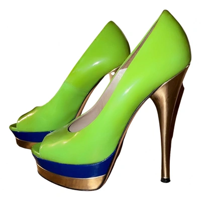 Pre-owned Versace Patent Leather Heels In Green