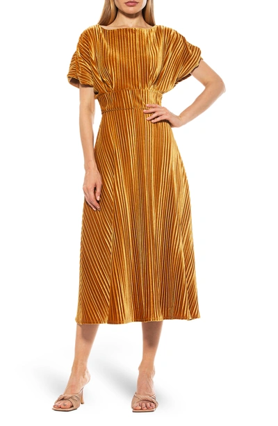 Alexia Admor Pleated Boatneck Velvet Midi Dress In Gold