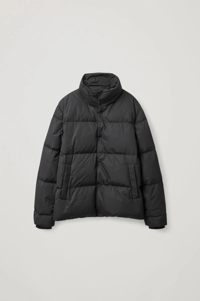 Cos Short Puffer Jacket In Black