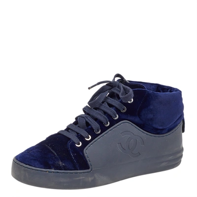 Pre-owned Chanel Navy Blue Velvet And Rubber Cc High Top Sneakers Size 37.5