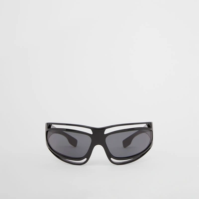Burberry Eliot Shield-frame Sungalsses In Black