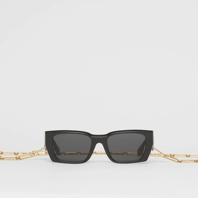 BURBERRY Motif Black Rectangle Sunglasses Buy Burberry Eyewear Burberry B Motif Rectangular Frame Sung main image 3