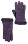 Ugg Genuine Dyed Shearling Slim Side Vent Gloves In Nightshade