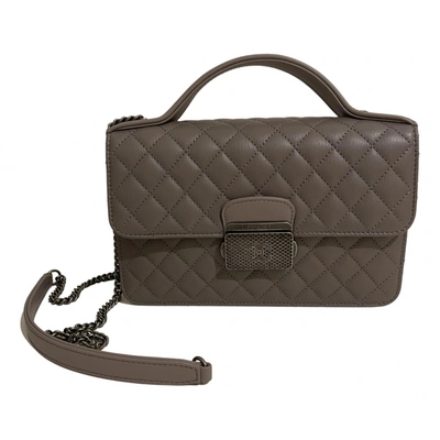 Pre-owned Chanel Leather Crossbody Bag In Grey